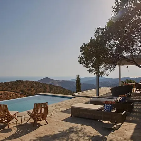 Cycladic Lookout Ioulis
