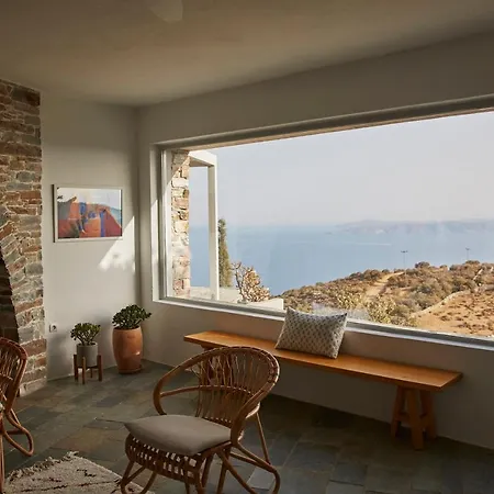 Cycladic Lookout * Ioulis