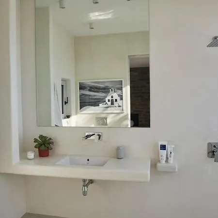 Cycladic Lookout Villa *