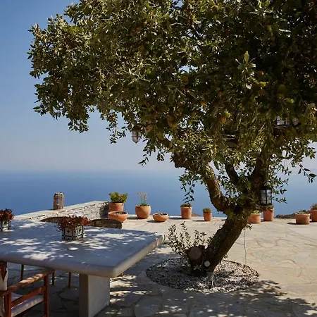 Cycladic Lookout Ioulis